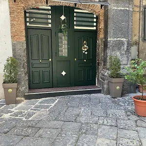 https://alexs-home-naples.hotels-amalfi.com
